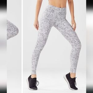 Fabletics Define PowerHold High Waisted 7/8 Leggining Black & White Size Large